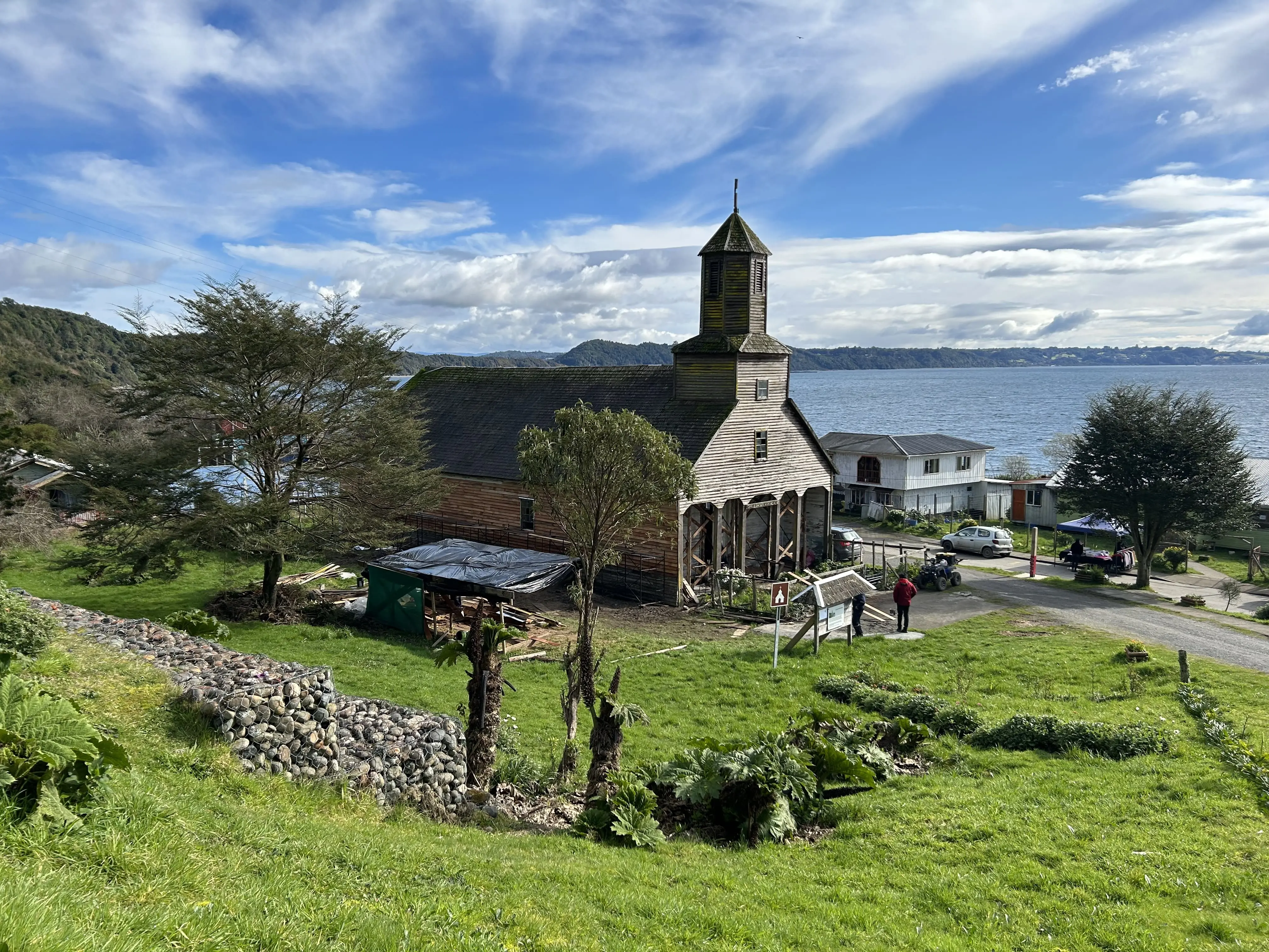 Iglesia Santiago Apóstol de Detif